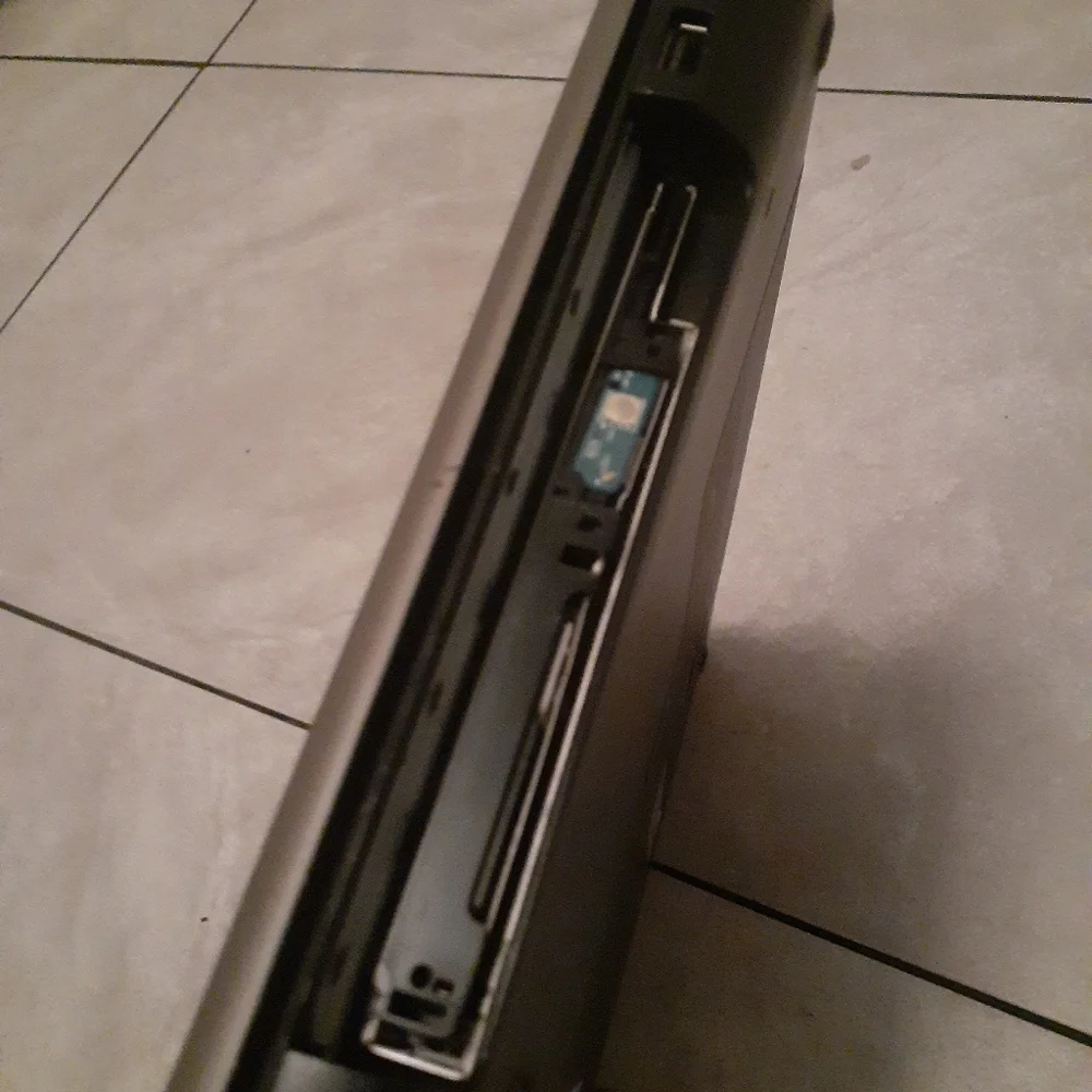 Hp 635 laptop /read description